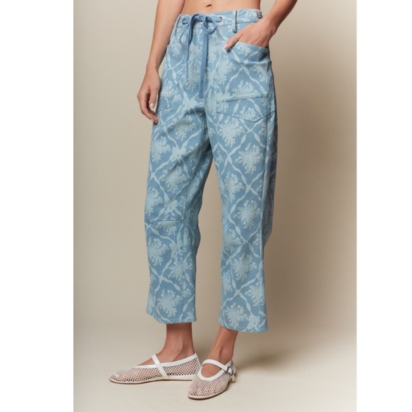 "The Cleo" Coquette Printed Barrel Jean - Picture 1 of 4